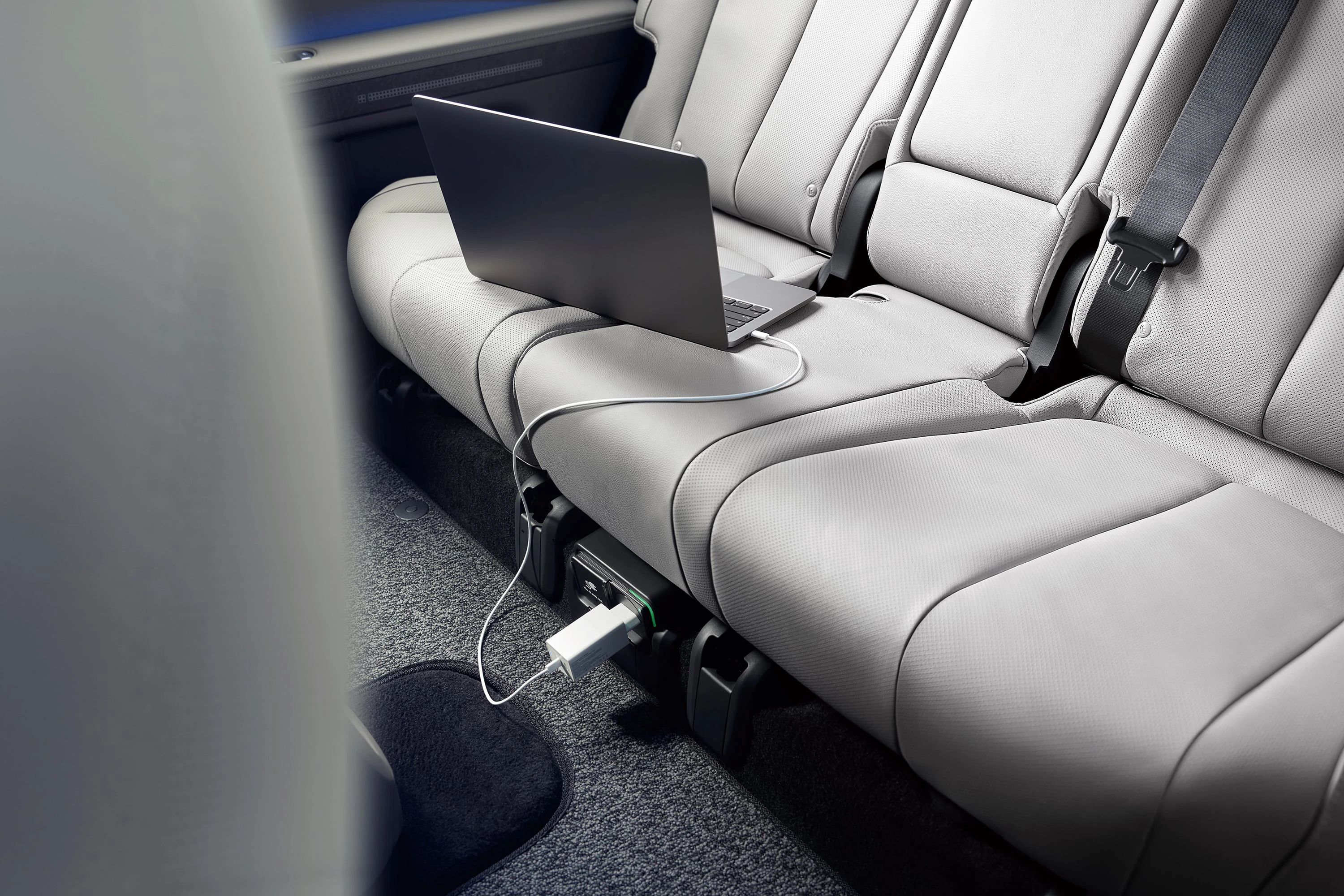 Hyundai IONIQ 5 Interior 2024 Indoor V2L