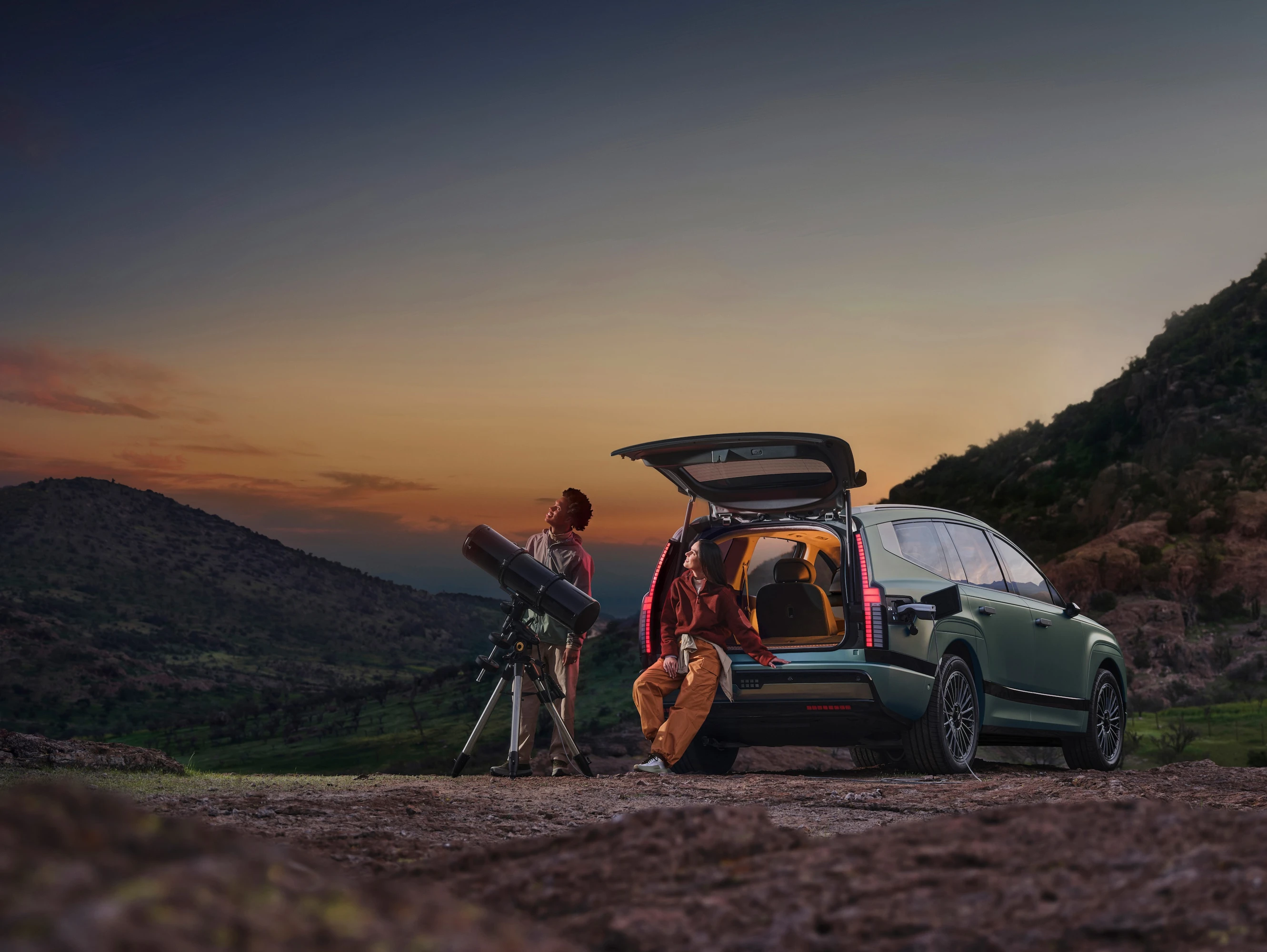 Hyundai IONIQ 9 Exterior Vehicle To Load EU 19